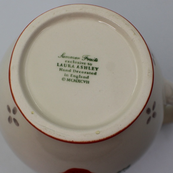 Laura Ashley Pitcher/Creamer Summer Fruits - Picture 8 of 8